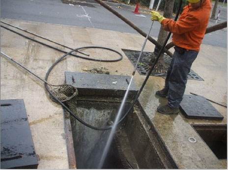 王益池底污泥如何清理