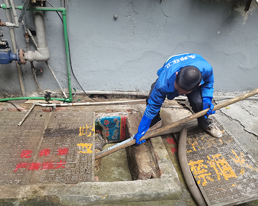 王益清掏化粪池